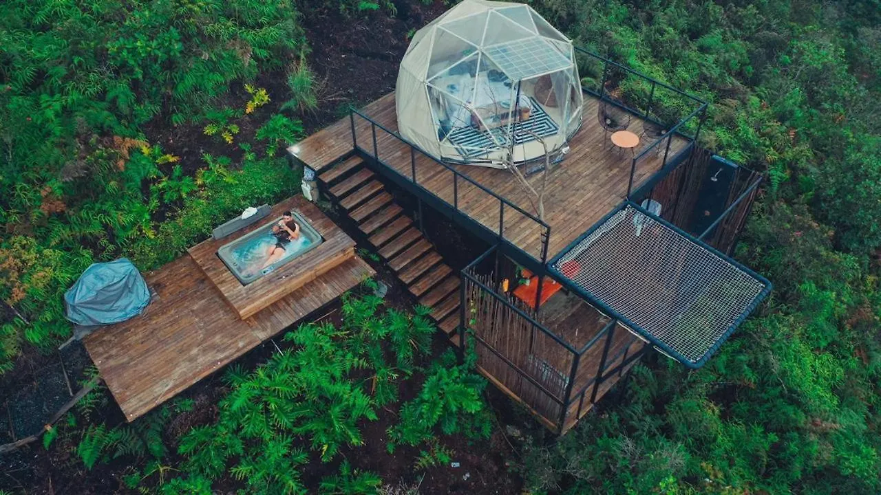 Hotel Glamping La Montaña Sagrada Medellín 0*,  Colombia